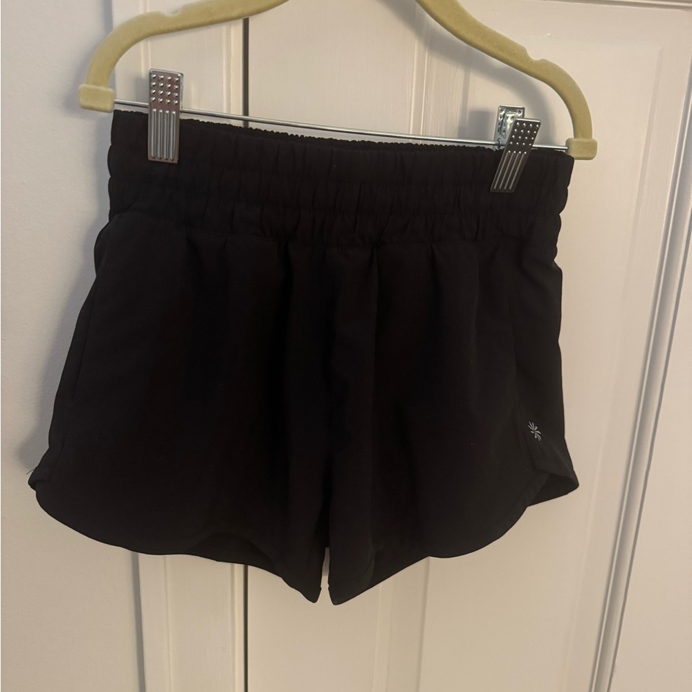 Athleta Girl All Star Shorts 2.5 length in Black (Discontinued)